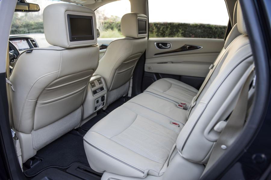 Интерьер Infiniti QX60 3.5 (L50) 2016 года  (фото 33 из 34)